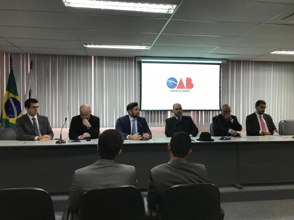 O advogado, Luiz Francisco Mota Santiago, apresentou uma pesquisa nacional, chamada &ldquo;Aplica&ccedil;&atilde;o da Lei Anticorrup&ccedil;&atilde;o nos Estados Brasileiros&rdquo; mostrando que as altera&ccedil;&otilde;es trazidas com a Lei Anticorrup&ccedil;&atilde;o brasileira s&atilde;o, hoje, uma realidade no cen&aacute;rio pol&iacute;tico nacional.