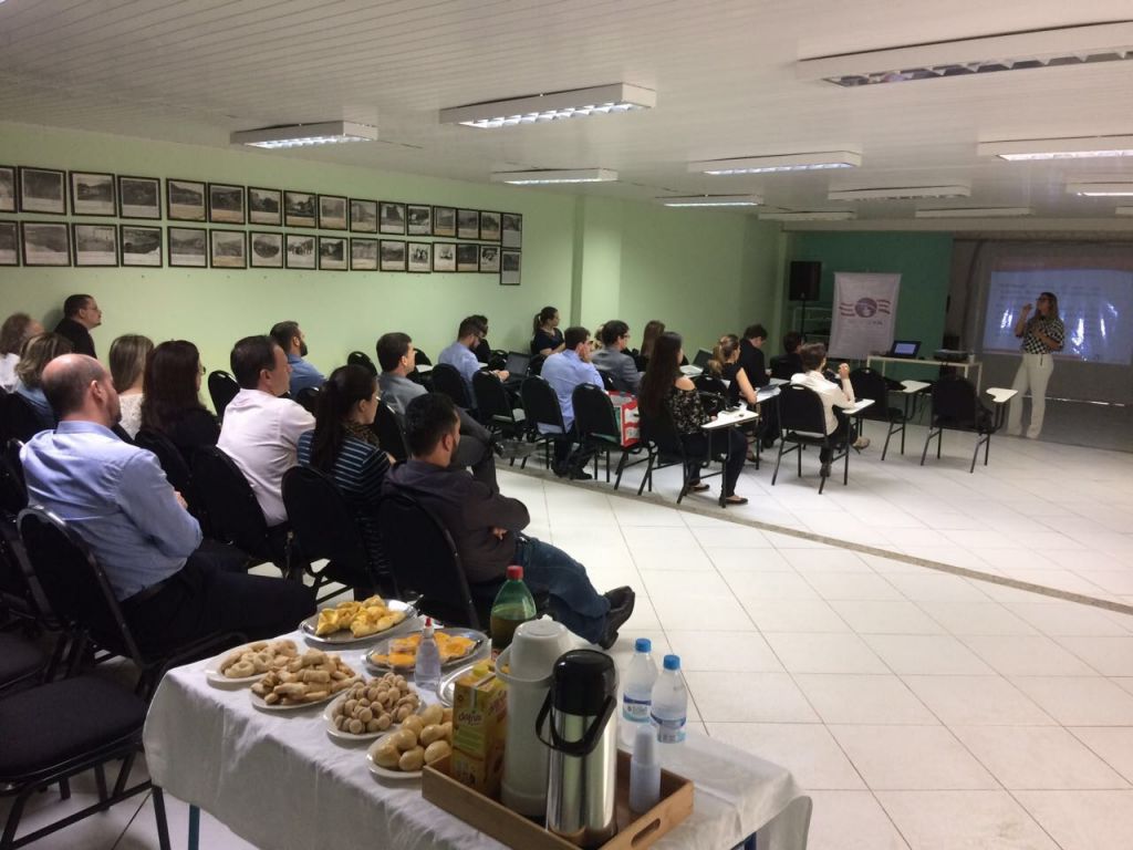 Em Castelo, mais de 50 advogados participam de capacita&ccedil;&atilde;o. Foto: Divulga&ccedil;&atilde;o. 