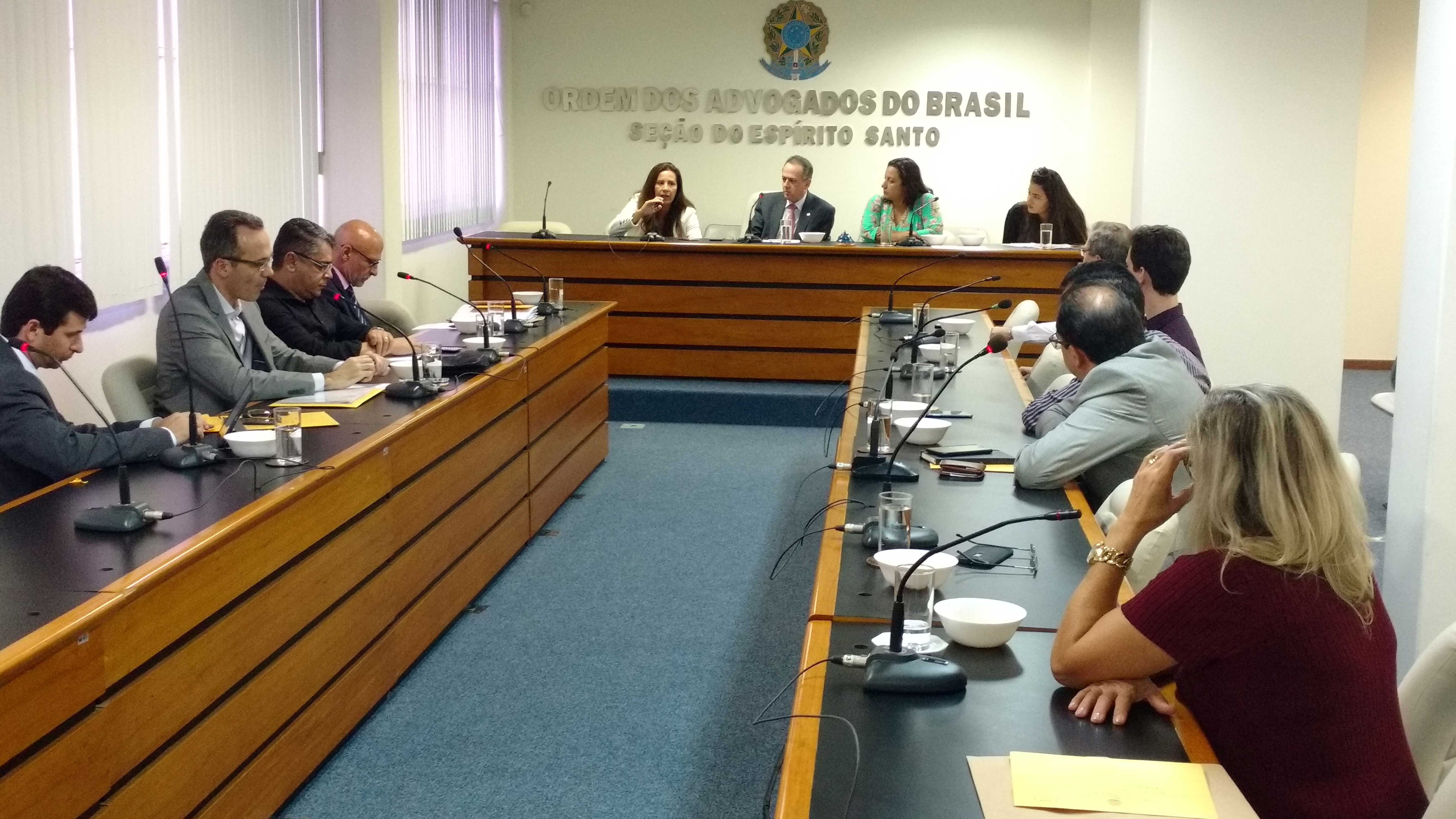 Diretoria da OAB-ES participou da reuni&atilde;o. Foto: Divulga&ccedil;&atilde;o. 