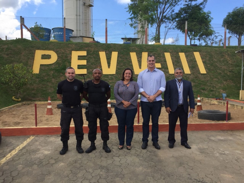 Participaram da visita técnica, a secretária-geral adjunta da Ordem, Erica Neves, o gerente administrativo da OAB-ES, Adelson Barbosa e o diretor-geral dos estabelecimentos prisionais, Wagner Fischer Sarmento e a equipe de seguranças do presídio.