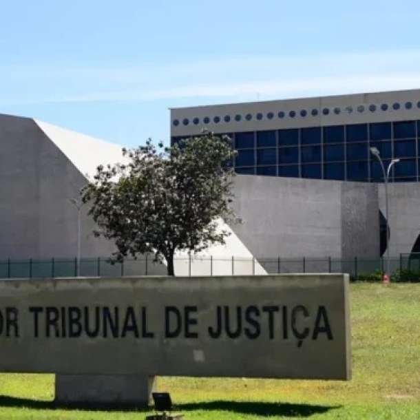 OAB-ES vai ao STJ e garante transferência de mais 8 advogados de presídio comum para cela especial no quartel da PM