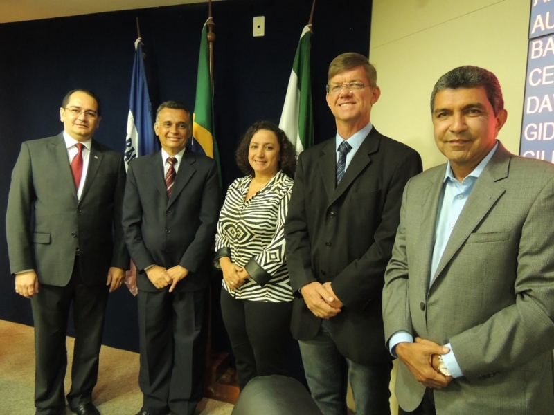 Sabatina realizada na Serra com os candidatos a prefeito. Foto: Divulgação.