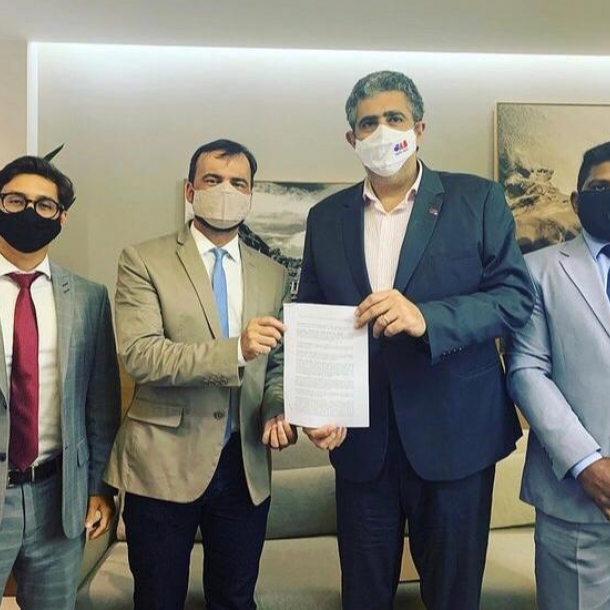 OAB-ES assina contrato para instalação da sala da advocacia em Piúma