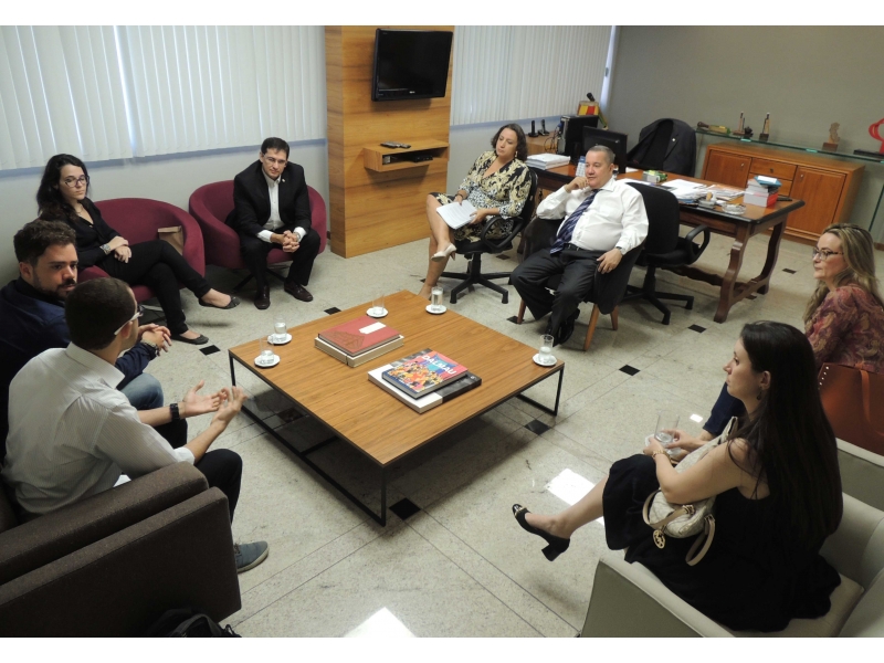 Estudantes desejam criar empresa júnior de advocacia. Foto: Divulgação.