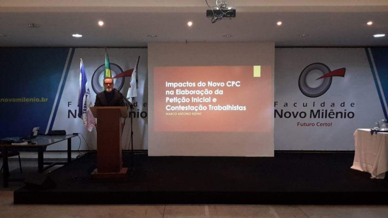 Alunos da Faculdade Novo Milênio assistem a palestra. Foto: Divulgação.