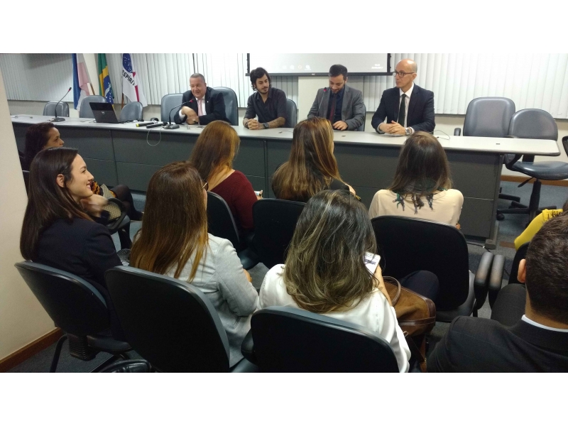 Debate realizado na OAB-ES. Foto: Divulgação.