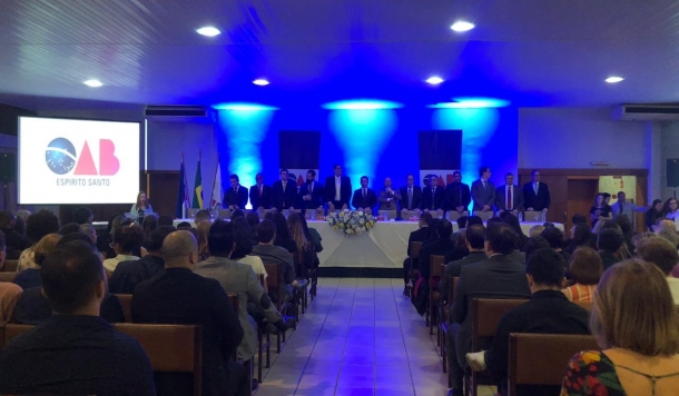 OAB- ES entrega de carteiras a mais de 50 novos advogados