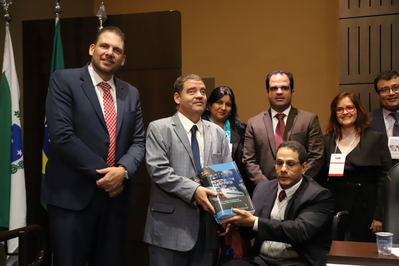 Advogados comemoram o lançamento do Estatuto do Advogado em braile: inclusão e acessibilidade