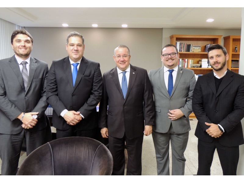 Reunião da Comissão de Advogados Públicos com a presidência da Ordem. Foto: Divulgação.