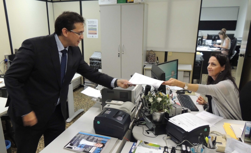 OAB-ES protocolou requerimento nesta terça-feira (13). Foto: Divulgação.