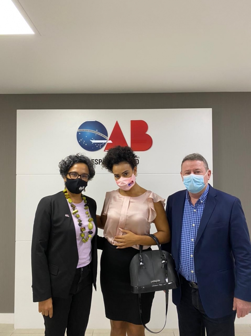 A advogada Louise Regis de Freitas foi atendida pela equipe de Prerrogativas na OAB-ES