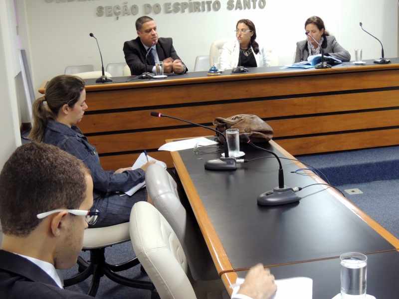 Comissão recebeu o major Rogério Fernandes. Foto: Divulgação.