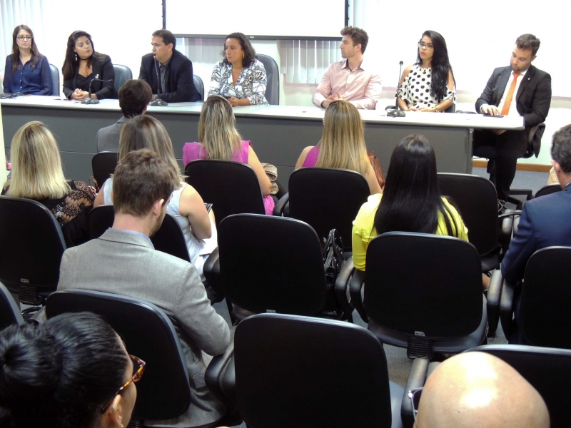 Reunião da CEAIC contou diversos advogados. Foto: Divulgação.