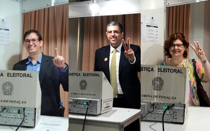 Candidatos das chapas 1, Ricardo Barros Brum, Chapa 2, José Carlos Rizk Filho e Chapa 3, Elisangela Leite Melo, no momento da votação.